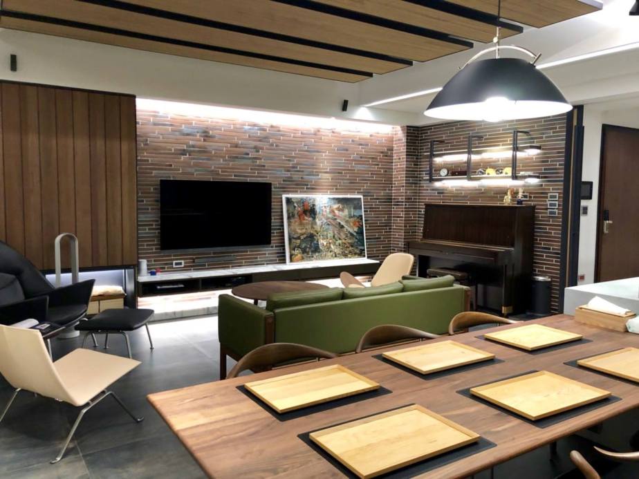 26678280_886394624861076_4862308407074935466_o