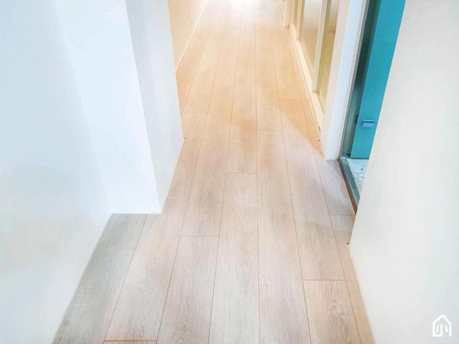 36189131_977125779121293_3348258724736139264_n