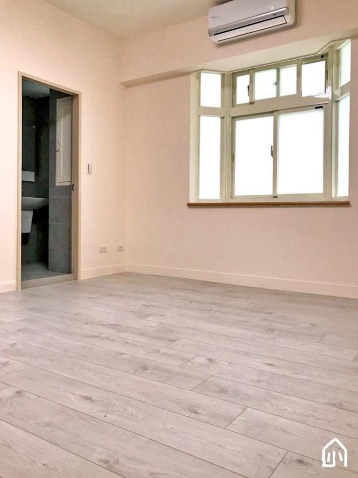 36257373_980120748821796_162600469619802112_n