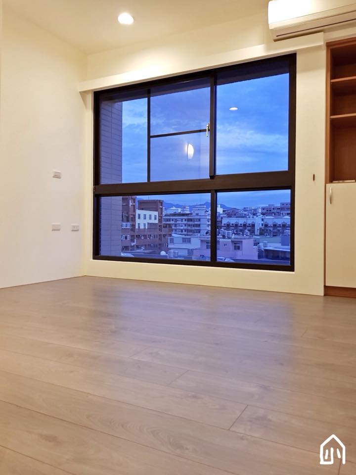 36661732_988359381331266_6596253495236493312_n