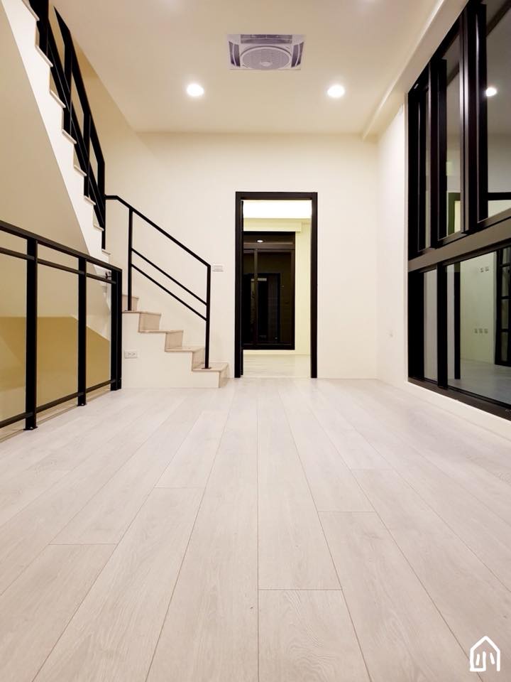 37802832_1007716092728928_5240418021666717696_n