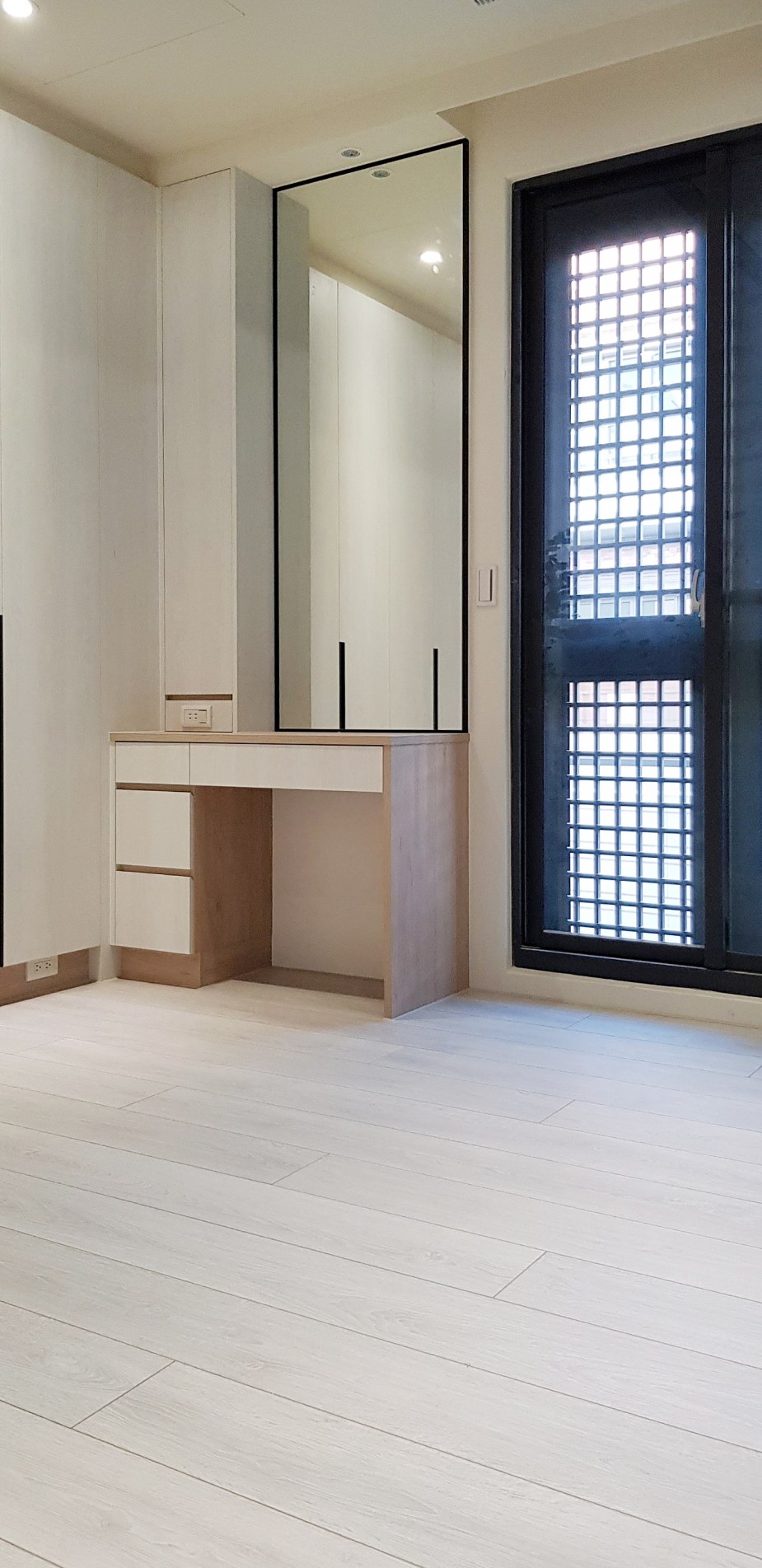 嘉義林育生D2800-3