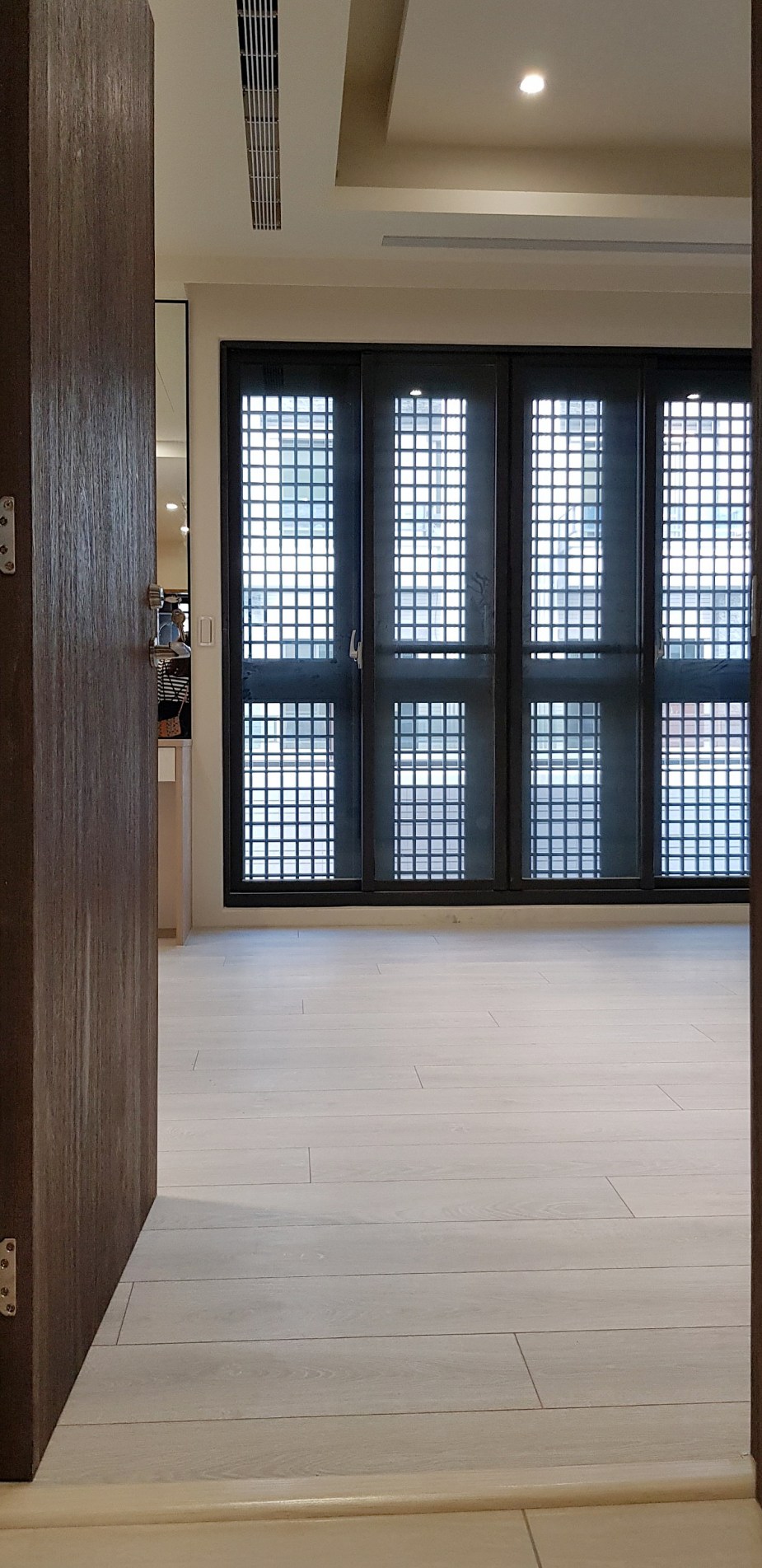 嘉義林育生D2800-5