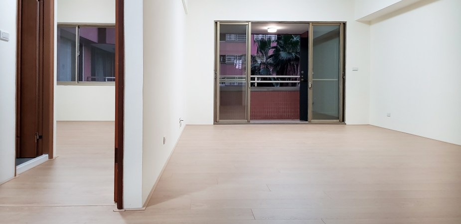 台中陳雅屏D3004-1