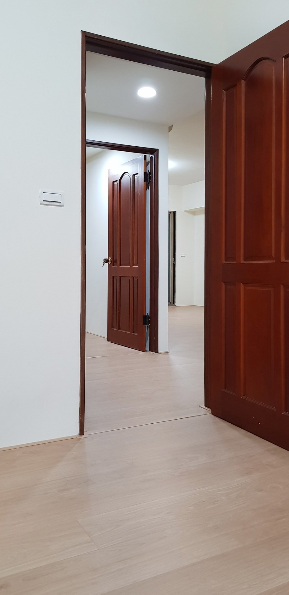 台中陳雅屏D3004-5