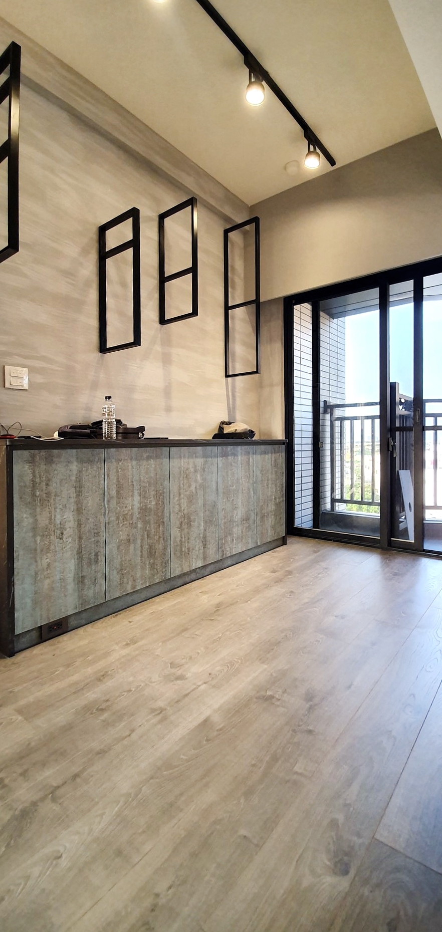 c9435954504af256c4035f9795fdd50f1_26750519_190605_0007